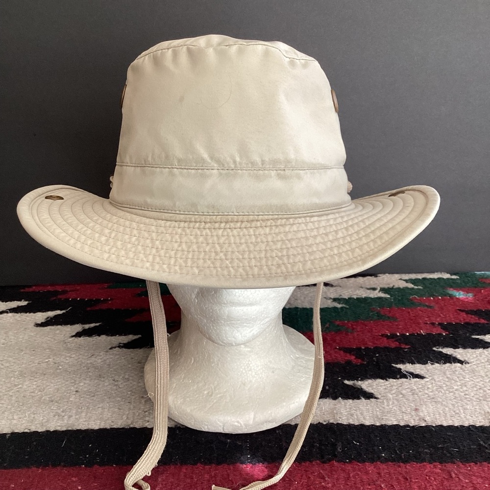 The Tilley Hat Size 7 1/2 Bucket Safari Booney hat made in USA